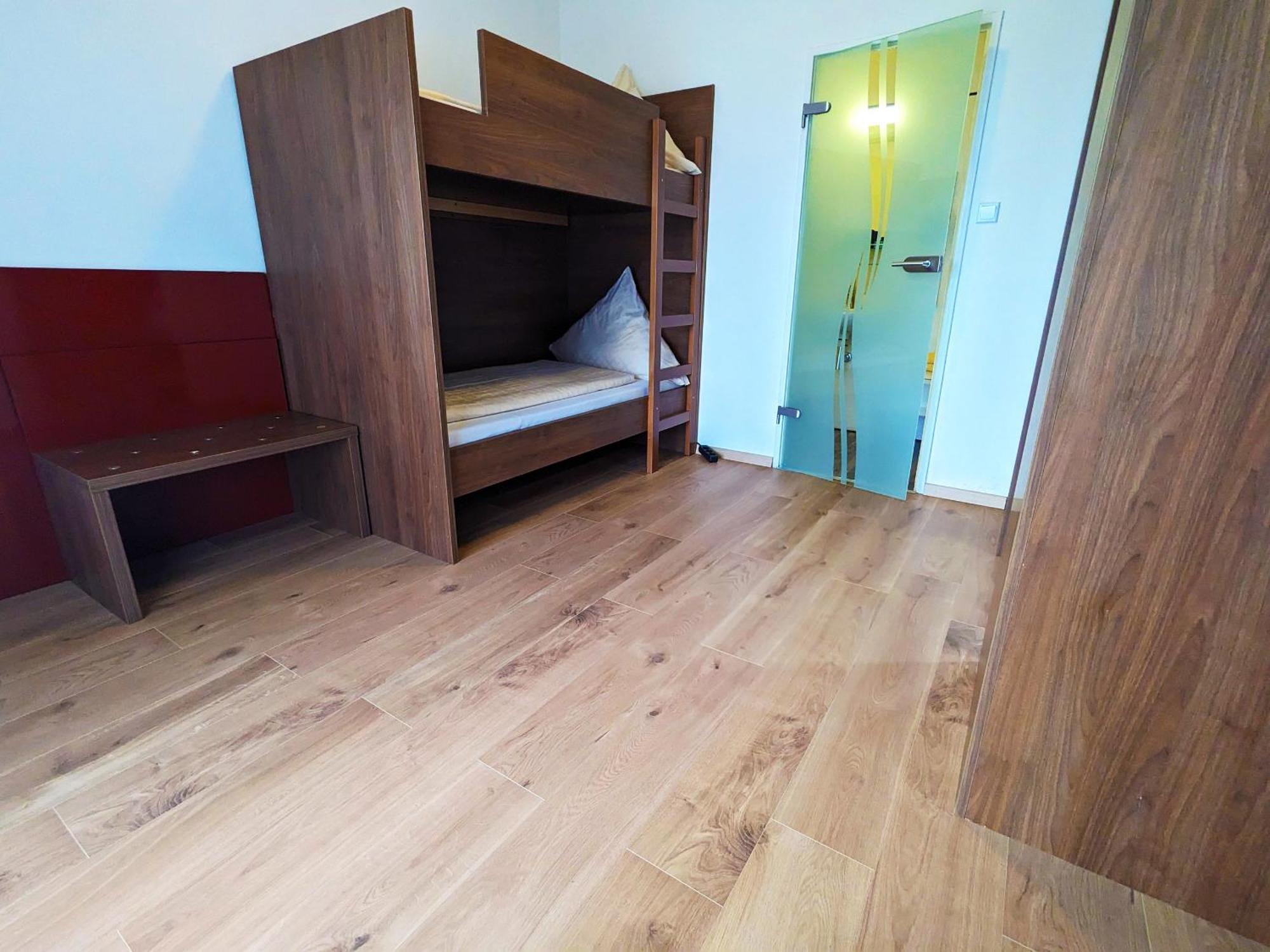 Hotel Berghof Wasserkuppe & Gaestehaus Fuldaquelle ゲルスフェルト 部屋 写真