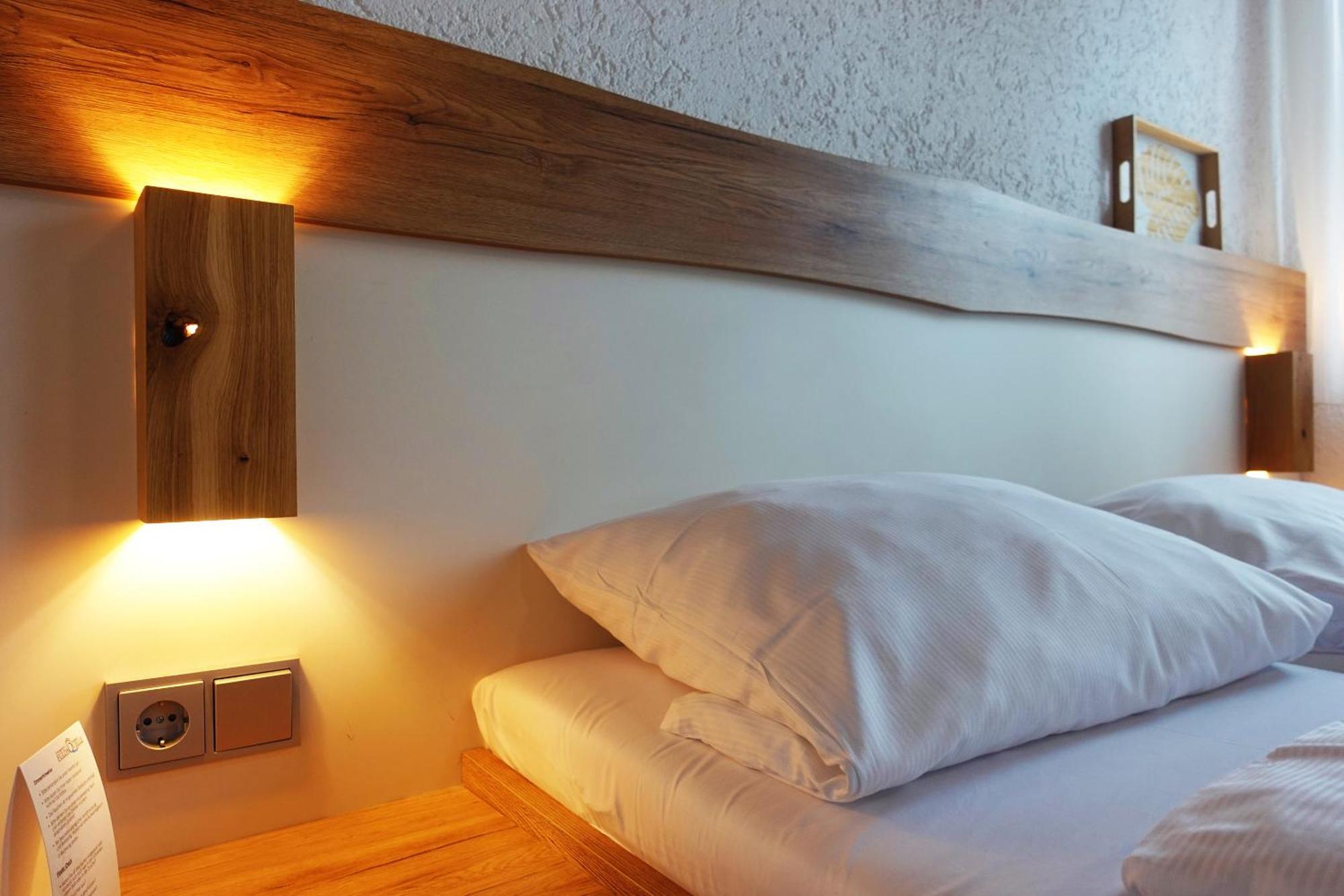 Hotel Berghof Wasserkuppe & Gaestehaus Fuldaquelle ゲルスフェルト 部屋 写真